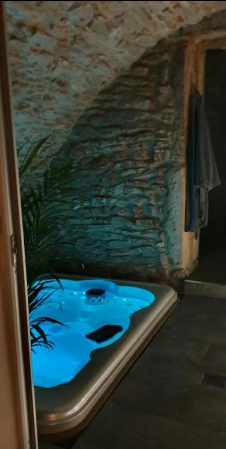Jaccuzi & Spa Des Caves Stanislas 낭시 외부 사진